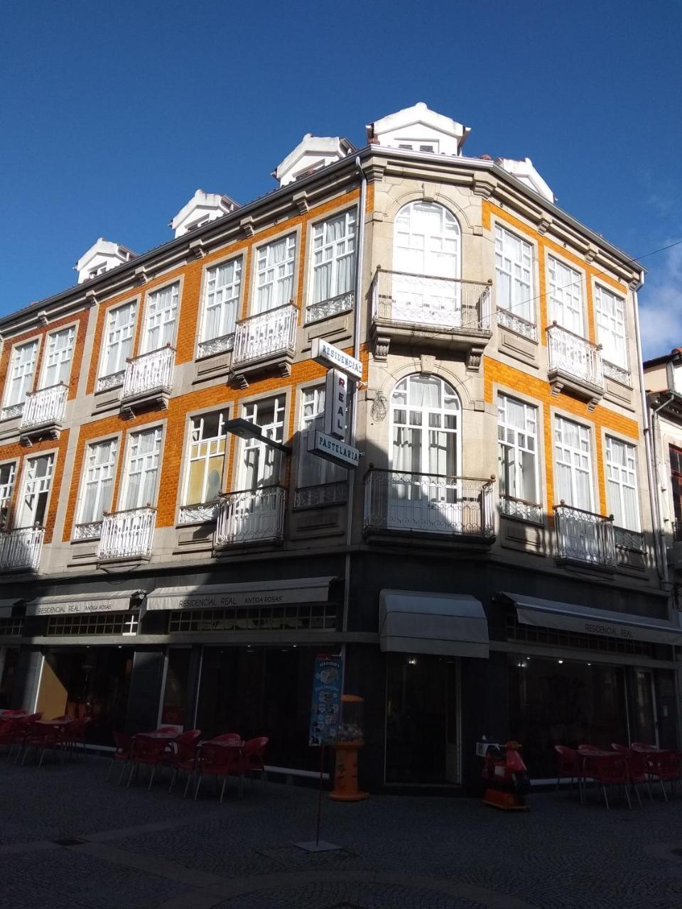 Residencial Real - Antiga Rosas Bed & Breakfast Vila Real Dış mekan fotoğraf